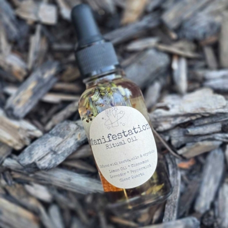 Manifestation Ritual Oil - The Sacred Raven